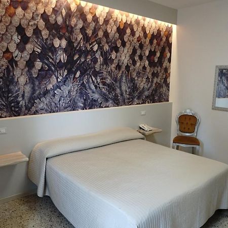 קסטיליאונצ'לו Hotel Atlantico מראה חיצוני תמונה
