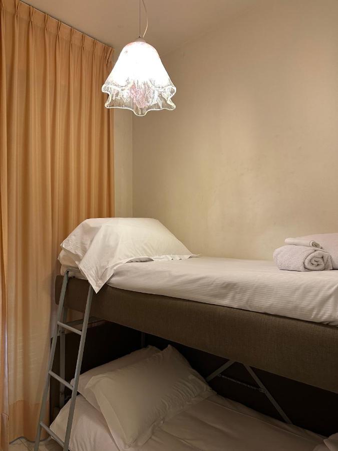 קסטיליאונצ'לו Hotel Atlantico מראה חיצוני תמונה