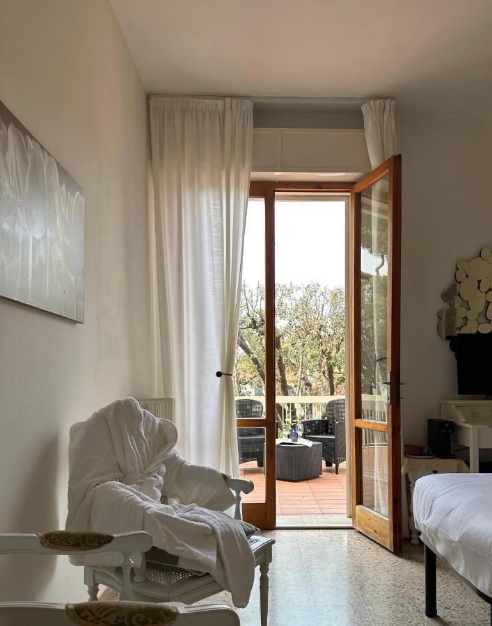 קסטיליאונצ'לו Hotel Atlantico מראה חיצוני תמונה