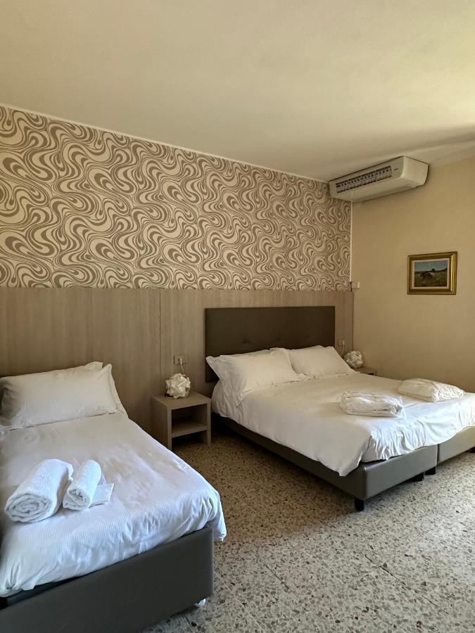 קסטיליאונצ'לו Hotel Atlantico מראה חיצוני תמונה