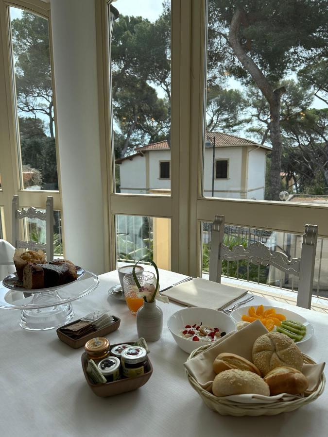 קסטיליאונצ'לו Hotel Atlantico מראה חיצוני תמונה