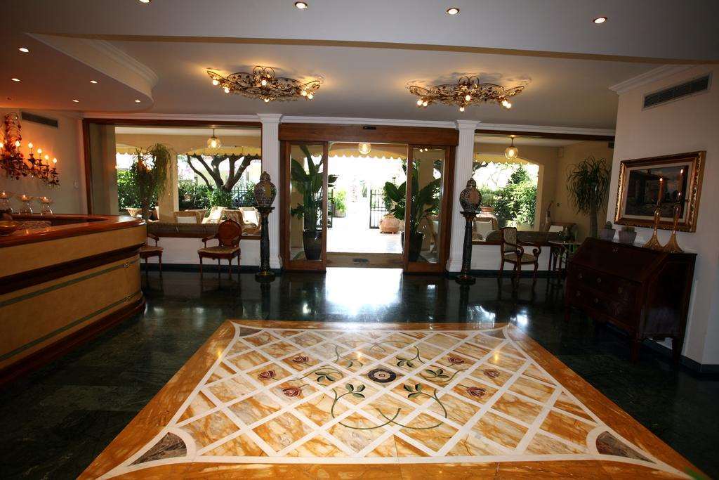 קסטיליאונצ'לו Hotel Atlantico מראה פנימי תמונה